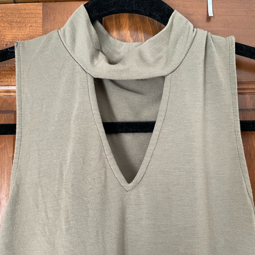 SOLD Aeropostale T-shirt dress - Picture 4 of 8